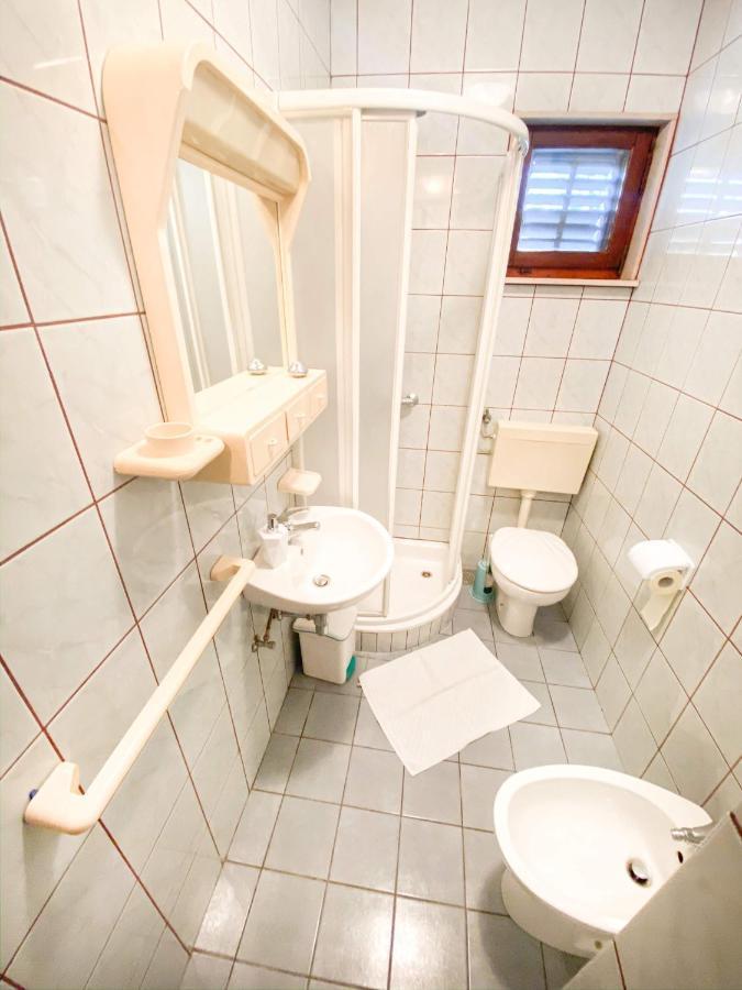 Apartman Zorka Povlja  Exterior foto